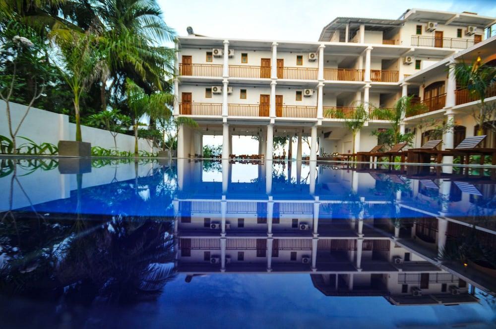 Yala Oga Reach Hotel Tissamaharama Exteriör bild