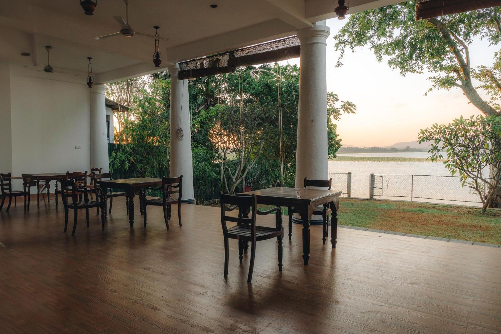 Yala Oga Reach Hotel Tissamaharama Exteriör bild