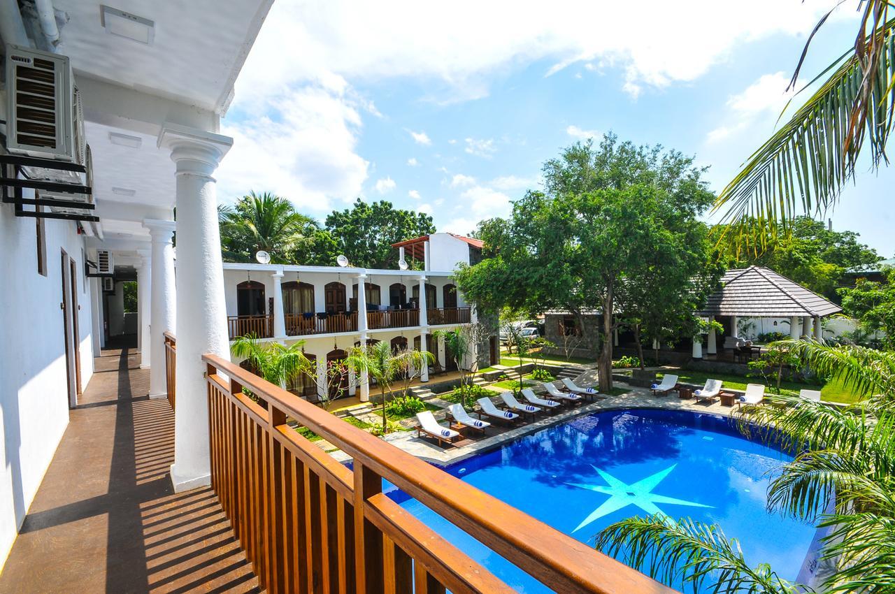 Yala Oga Reach Hotel Tissamaharama Exteriör bild